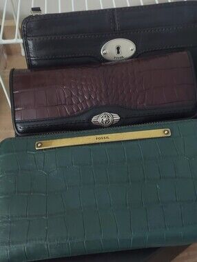 Fossil BUNDLE of Wallet Trio in Green, Burgundy, And Black All EUC